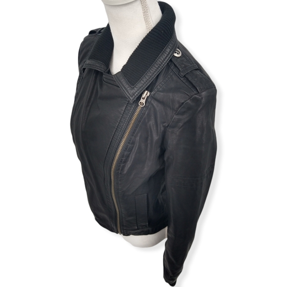 Free People Women's Black Faux Leather Asymmetrical Zip Collared Moto Jacket Sz2 - Picture 7 of 16